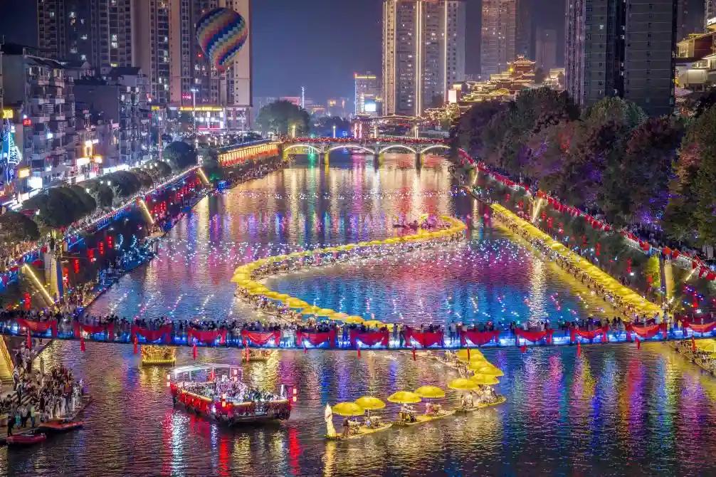 红火文旅新体验：荆楚假日焕发文化烟火气