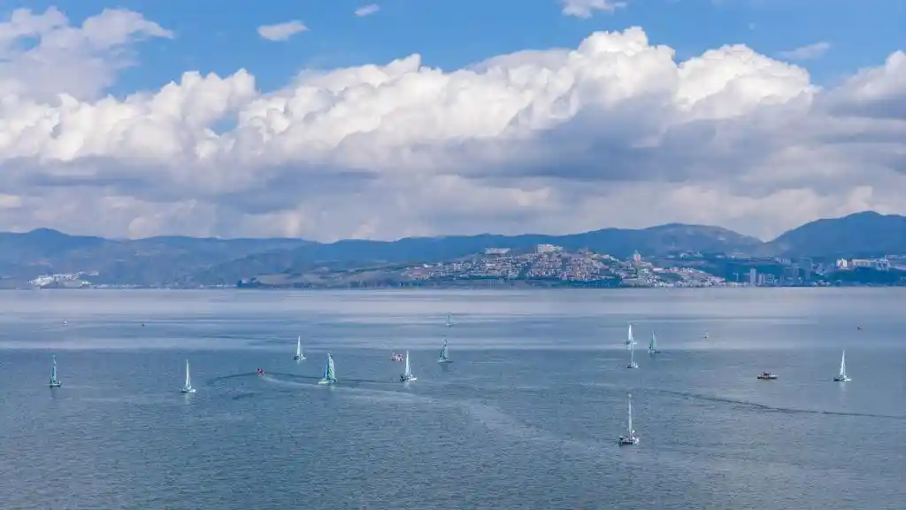 追光|户外狂潮!超4亿中国人涌入自然,他们到底在追逐什么?