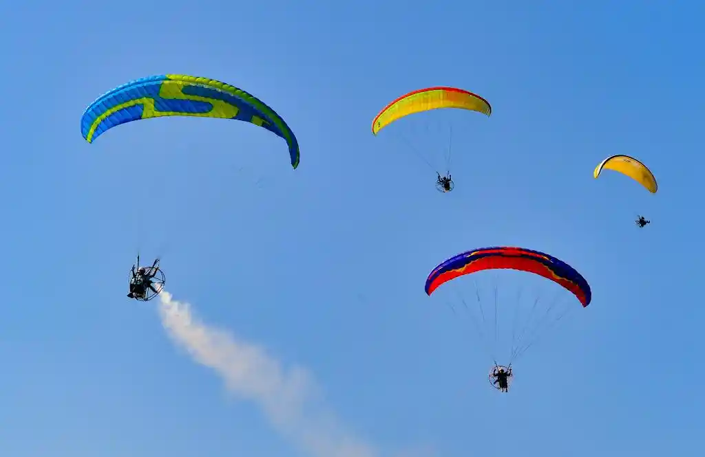 追光|户外狂潮!超4亿中国人涌入自然,他们到底在追逐什么?