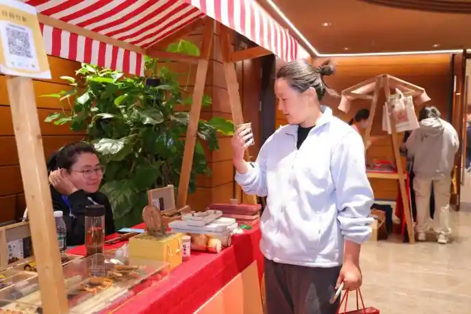 非遗遇上书香:北京城市图书馆开启文化新体验