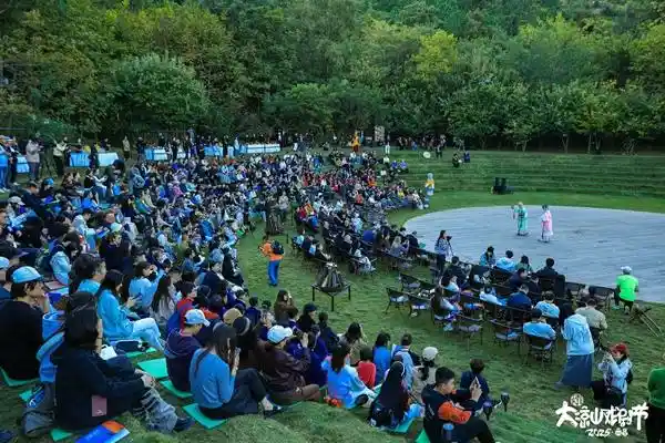 戏剧的未来：舞台重生还是云端绽放？