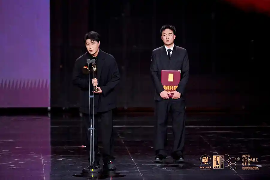 陈思诚戴墨联手问鼎金鸡最佳导演,壹同制作再掀创作狂潮