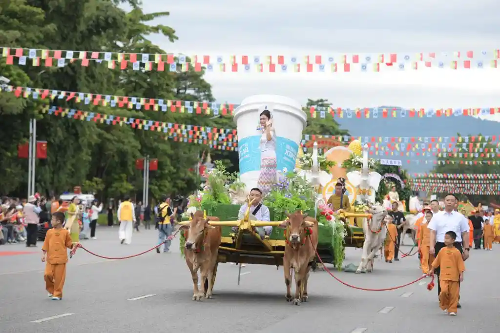 边境口岸焕新颜｜多元文化碰撞激荡文旅新动能