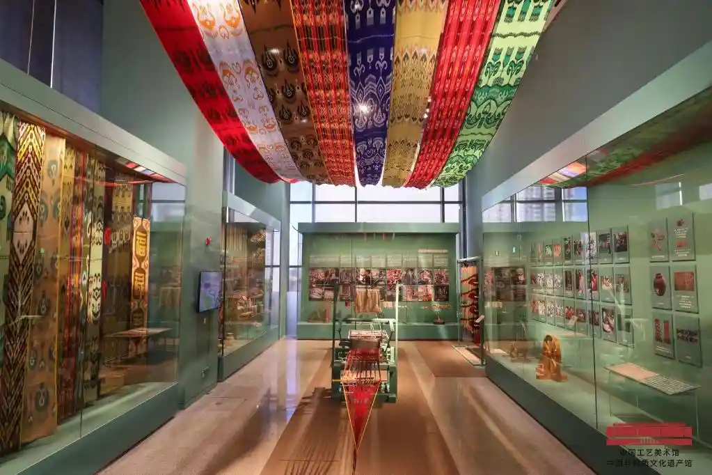 和田非遗惊艳亮相中国非遗馆，文化瑰宝焕新颜