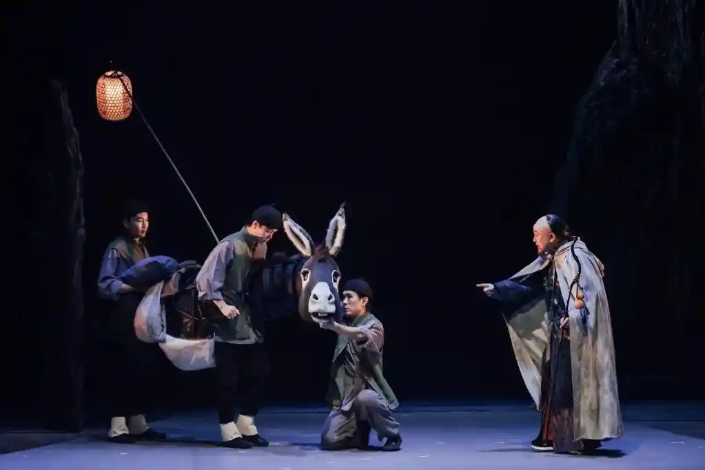 《清风起舞台：廉政话剧点亮大戏东望·2025》