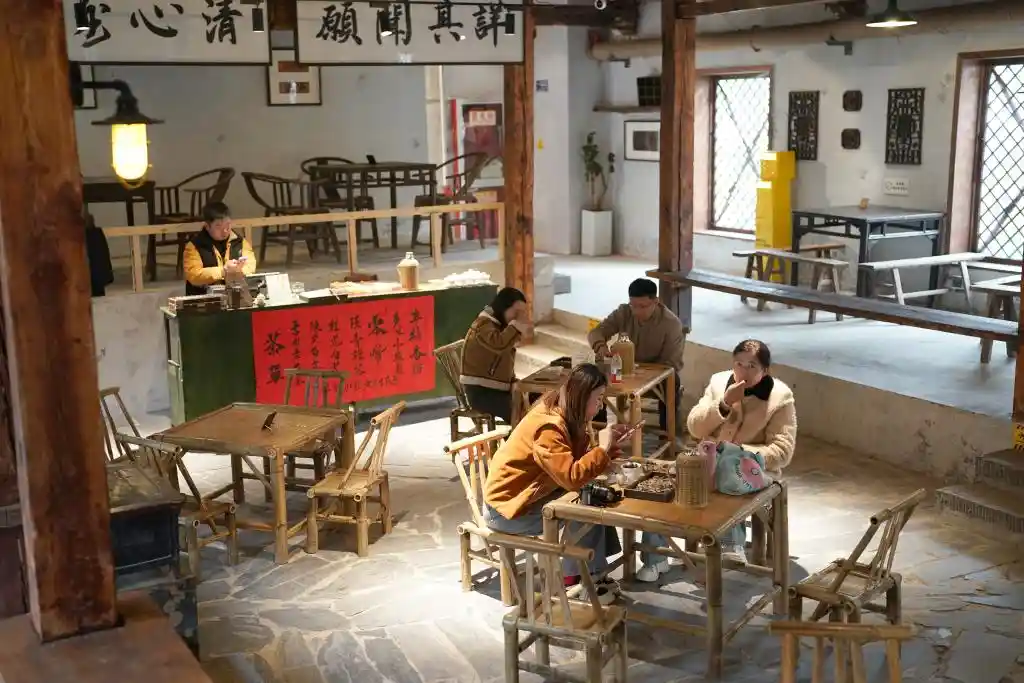 西安老城新社区点燃文化消费新引擎