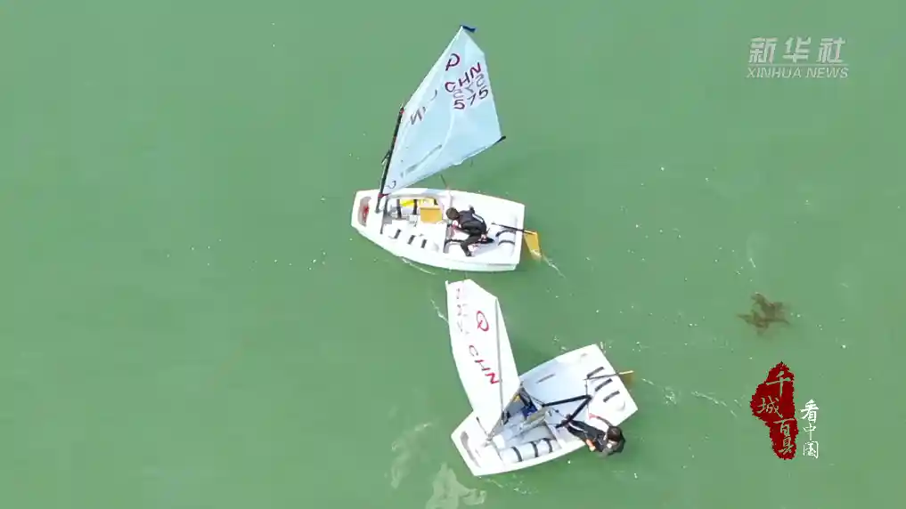 福建霞浦：碧海蓝天绘就城市光影大片