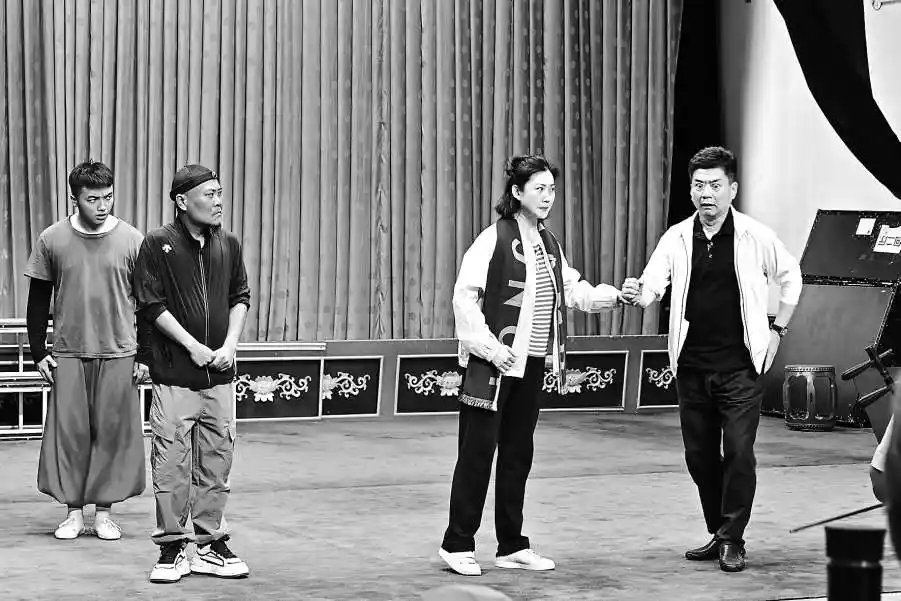 新编京剧《野火春风斗古城》以匠心演绎致敬经典