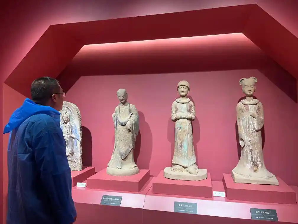 麦积山石窟首设序厅：千年佛国开启沉浸式穿越之旅