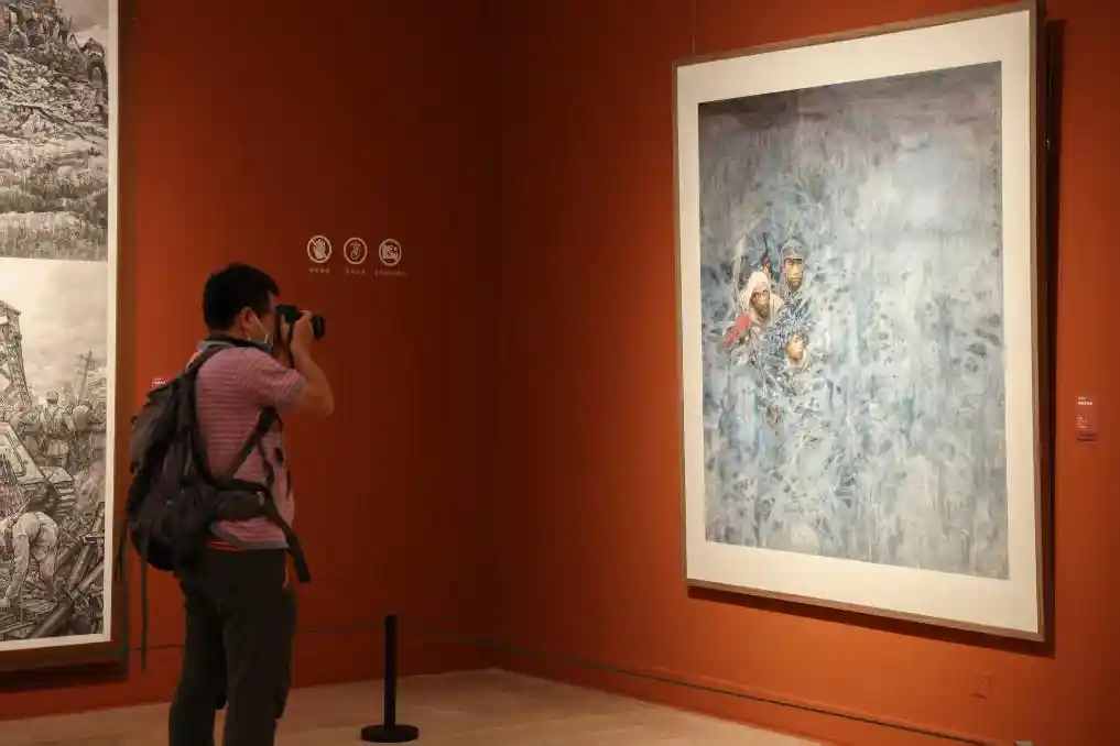人民力量绘就时代画卷：美术展中的精神史诗与当代回响