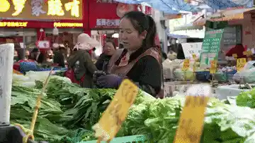 烟火经济新图景：家门口的微更新如何引爆消费活水？