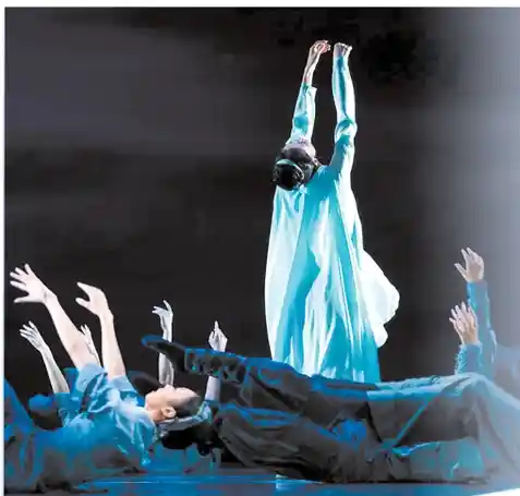 《李清照》破茧而出！上海国际舞蹈中心十周年庆典以词魂舞魄震撼启幕