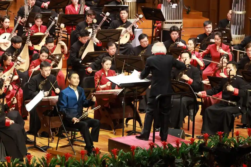 中央民族乐团奏响音乐季新篇章