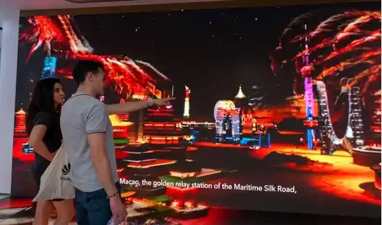澳门之夜点亮马德里，多元文化演绎中国故事新魅力